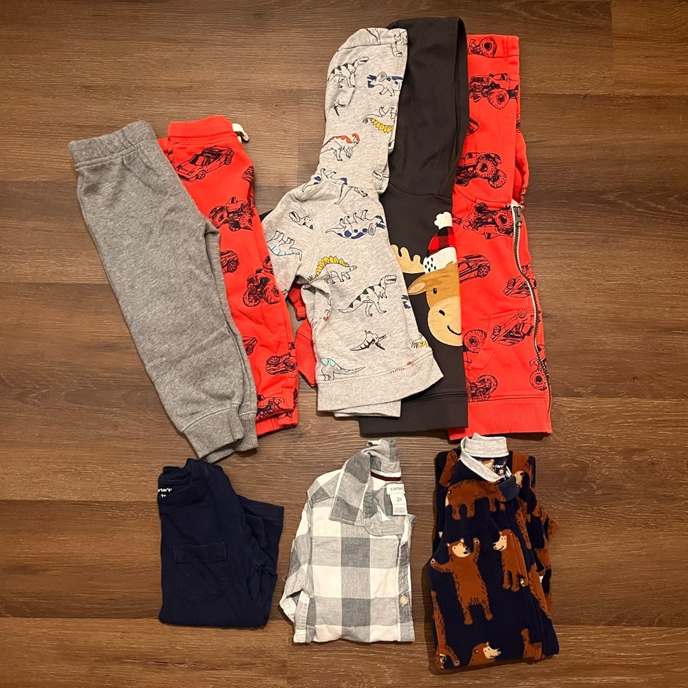 2T Carters Kids' Clothing Bundle with Dinosaur, Truck, Bears and Reindeer print